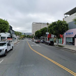 MedMen Robertson — Robertson Blvd
