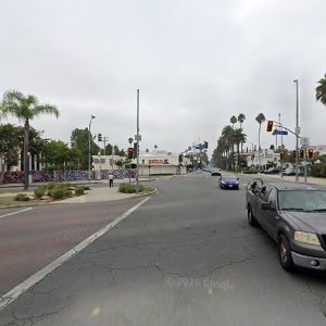 Sobuneh (Melrose Ave) — West Melrose
